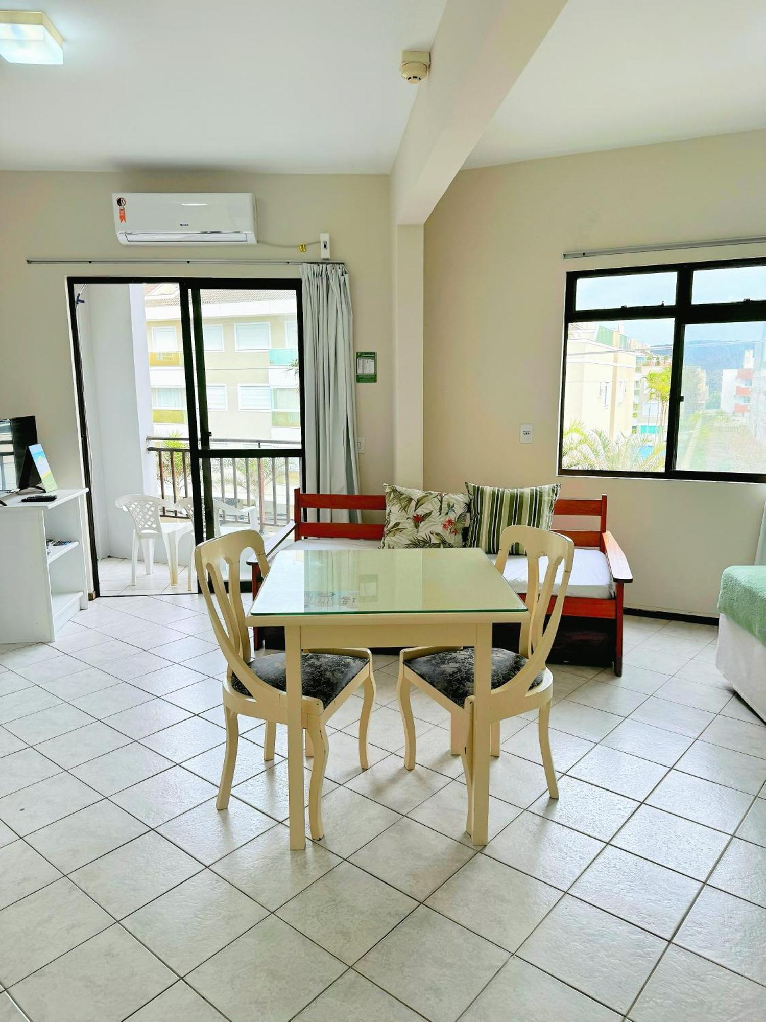 Palm Beach Apart Hotel Florianopolis Room photo